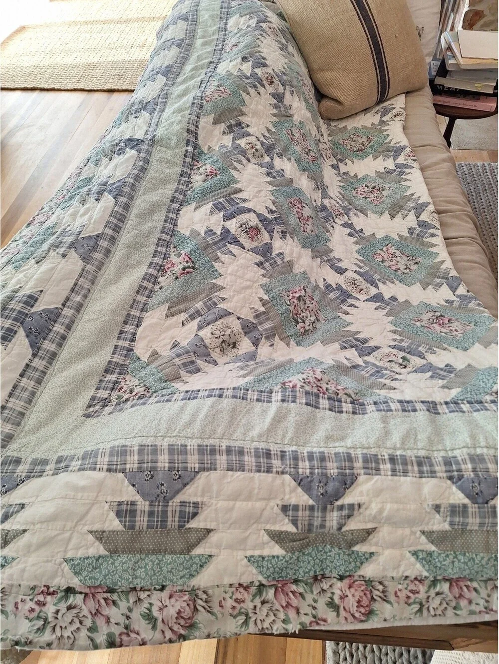 Vintage quilt, farmhouse, cottage, 77